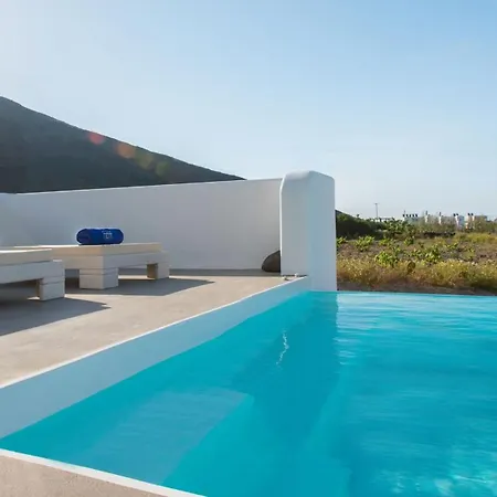 Luxury Santorini Senior Private Pool Sea View * Foinikia (Santorini)